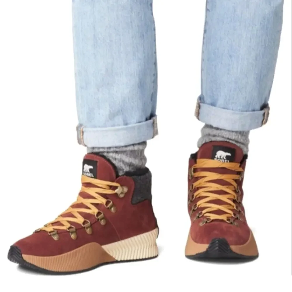 Sorel Out 'N' About III Conquest Boots Size 7  EUC   S3816